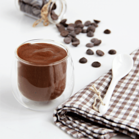 Mousse de chocolate rica em proteínas